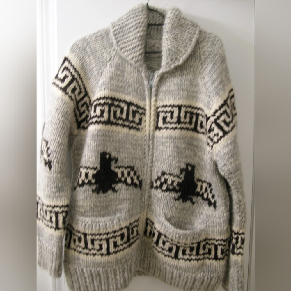 Vtg? mens Tundra XL Gray cardigan Sweater 100% virgin wool demi hand made Canada